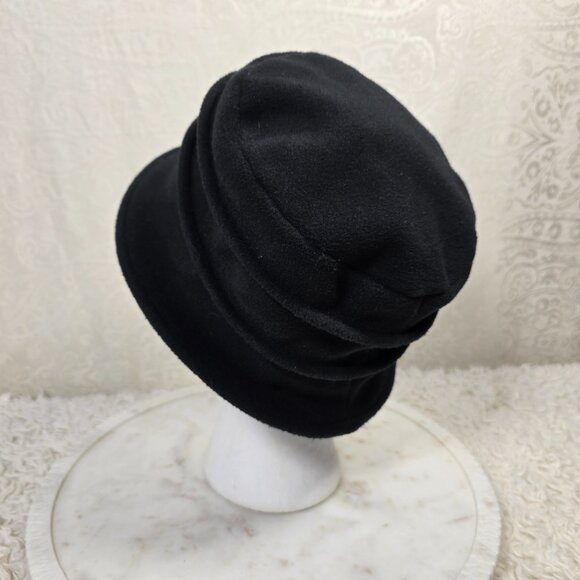 Hats Scarves and More Vintage Style Black Cloche Hat - Picture 3 of 7